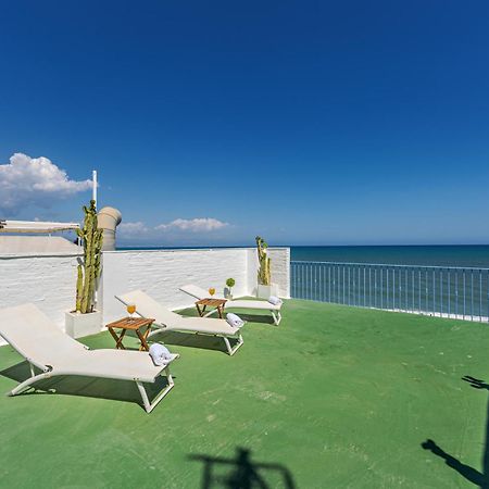 Carihuela - Beach & Sun Torremolinos Exterior photo