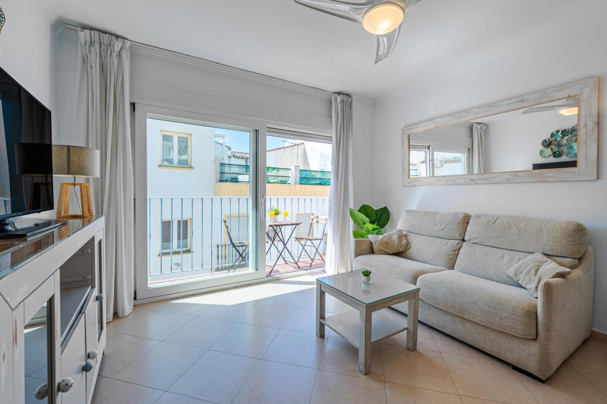 Carihuela - Beach & Sun Torremolinos Exterior photo